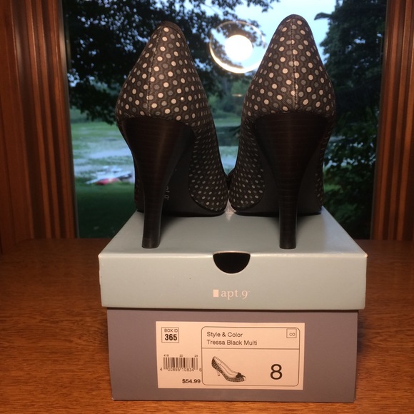 Apt. 9 Blk/Gry Polka Dot Fabric High Heel Pump  8M - Picture 2 of 7